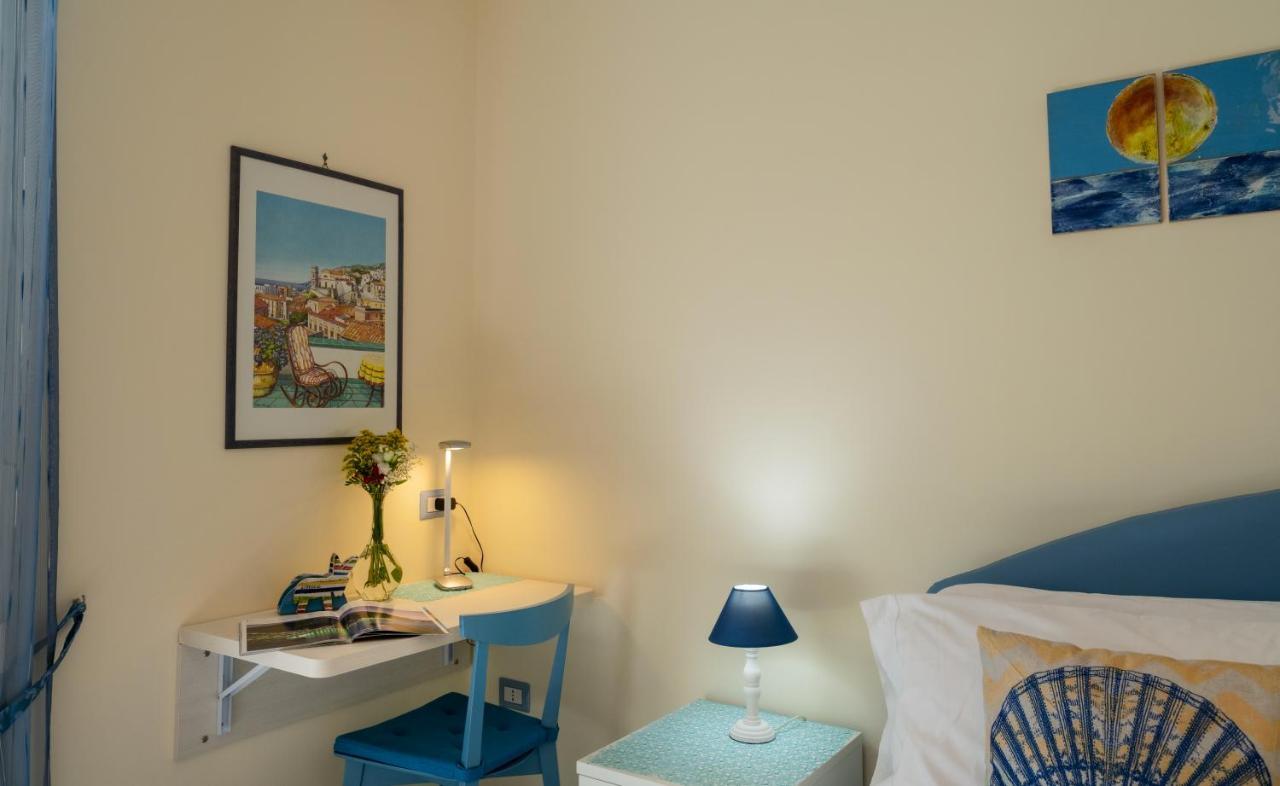Libeccio - Apartment With Terrace And Sea View Maiori Exterior foto